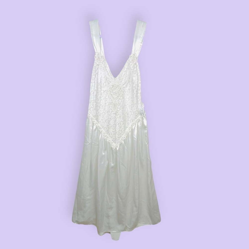 Vintage Pauline's Trousseau Bridal Lingerie Nightgown White Satin Lace Medium